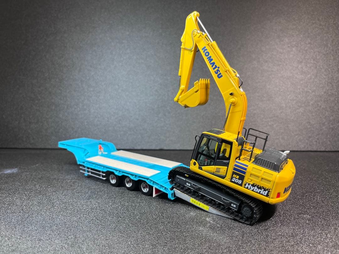 24⭐︎　1/50 3軸ショートトレーラー　建機　重機