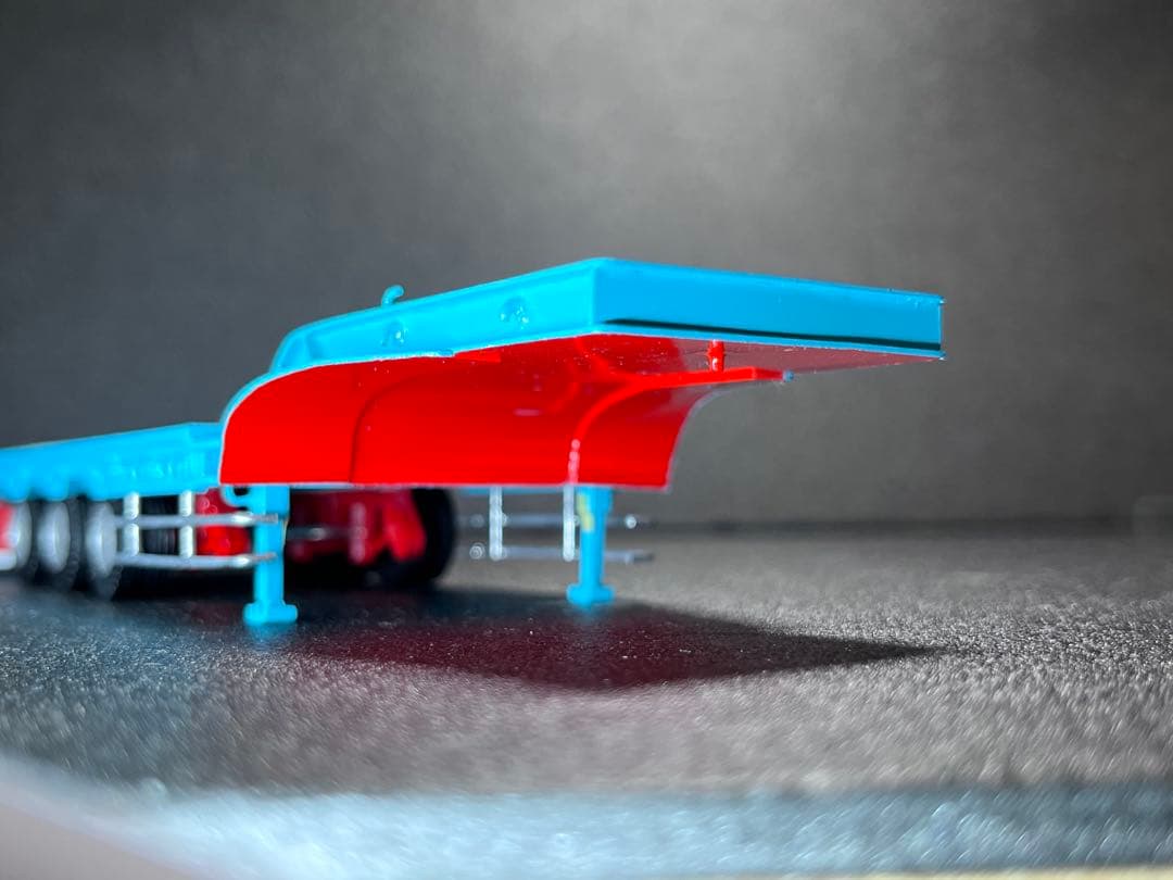 24⭐︎　1/50 3軸ショートトレーラー　建機　重機