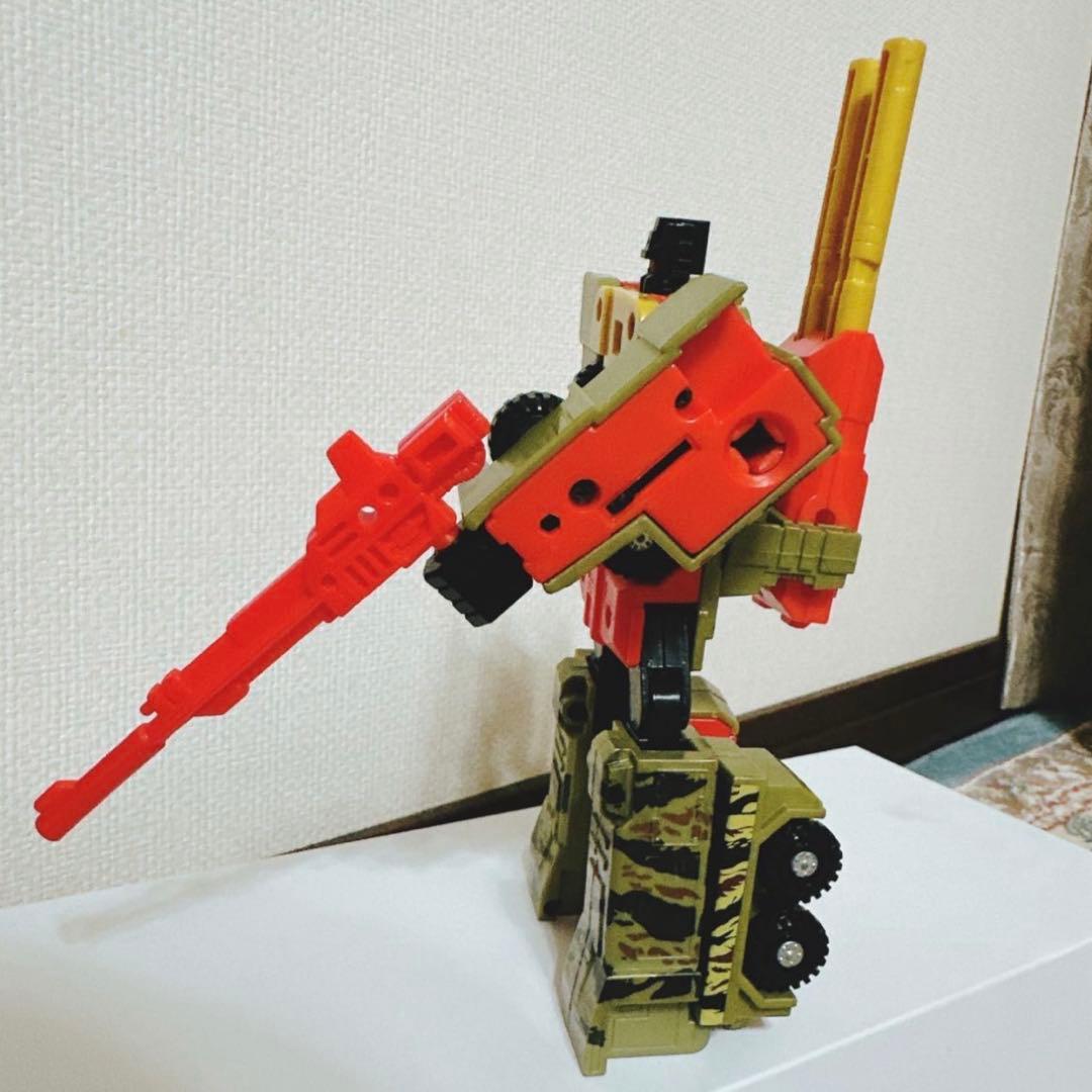 【超レア】トランスフォーマー カーロボット　鋼鉄将軍ドルレイラー