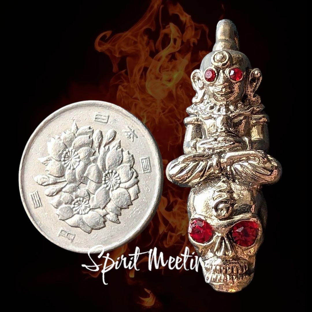 クメール魔術の精霊 ンガン様のペンダント型お守り ルアンプーウィアン