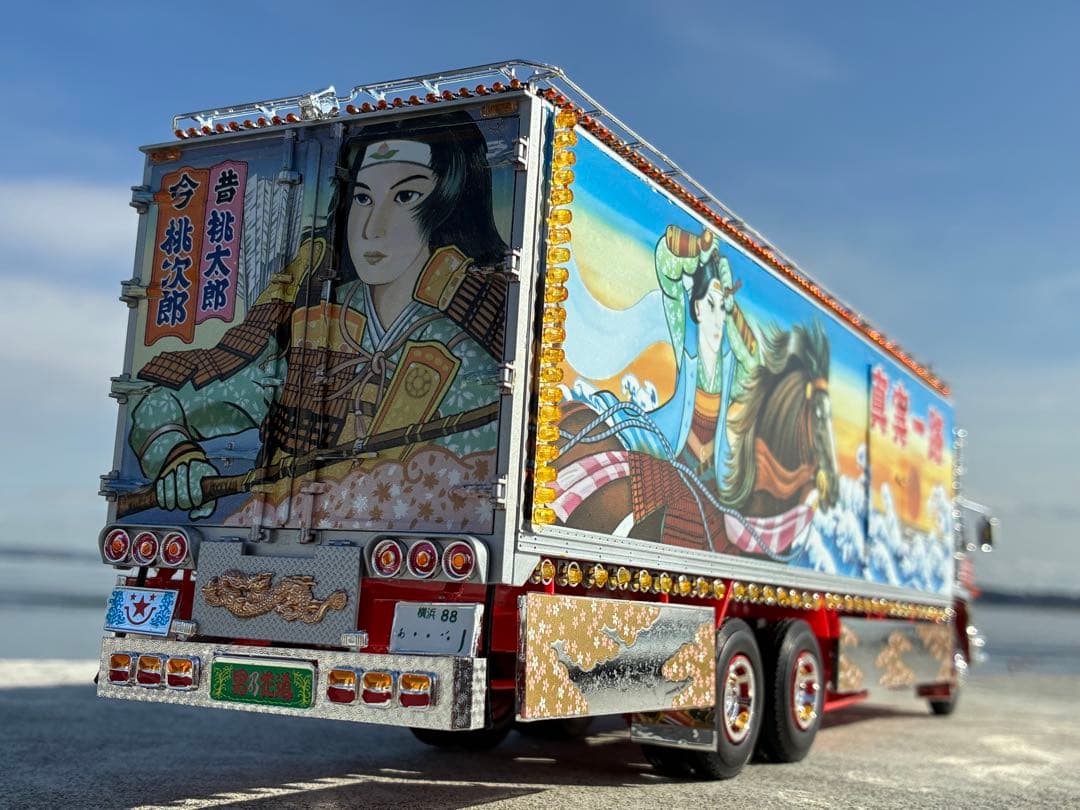 トラック野郎一番星男一匹桃次郎デコトラプラモデル