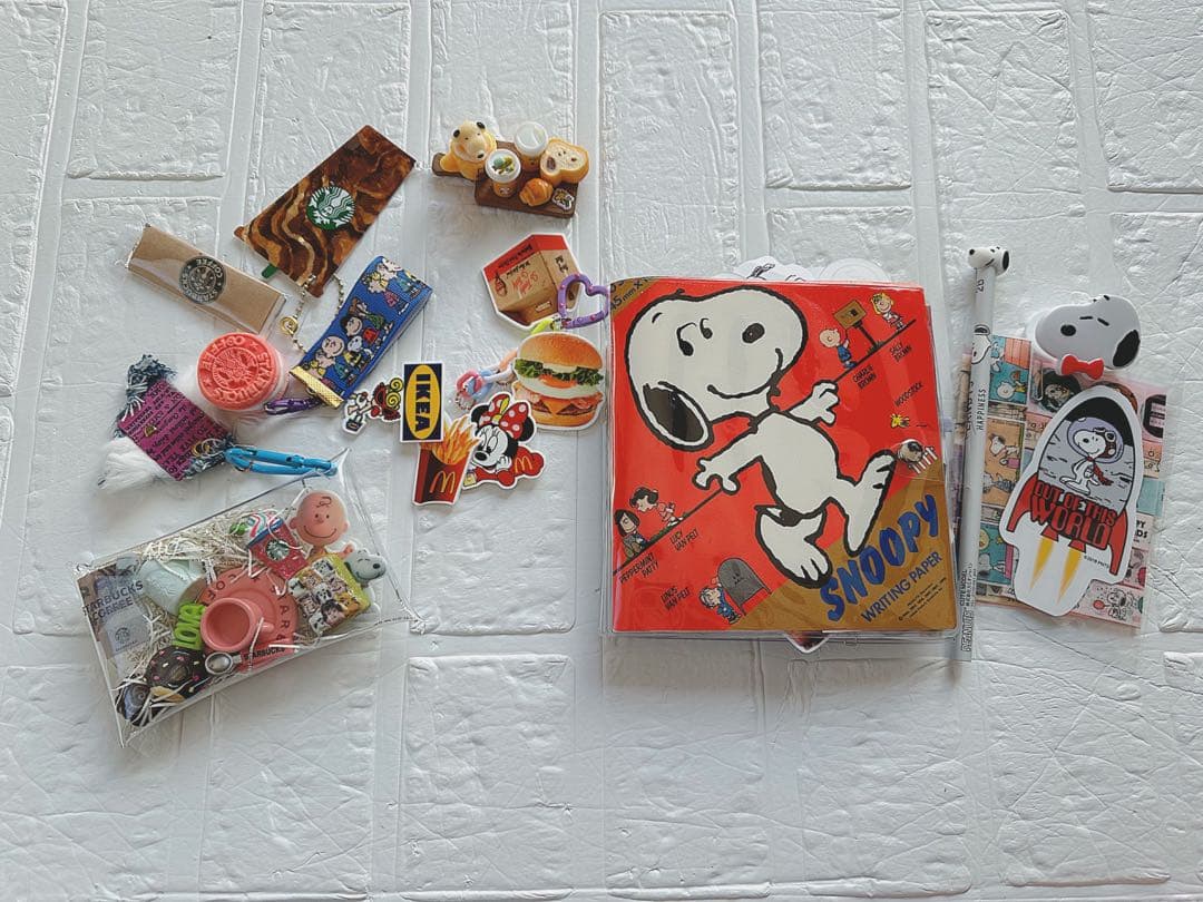 スヌーピーおすそ分けファイル♡スタバ＆アメキャラ増量限定1セット