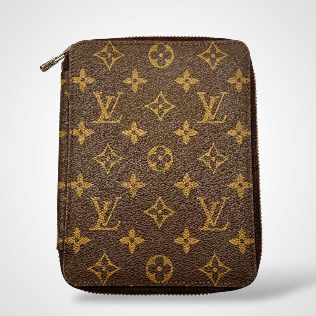 ルイヴィトン モノグラム パスポートケース ラウンドジップ