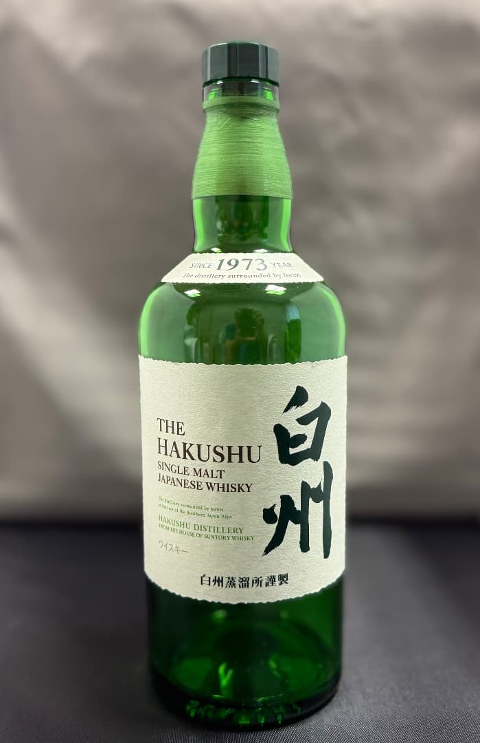 白州18年 シングルモルトウイスキー 空瓶、箱。 サントリー白州