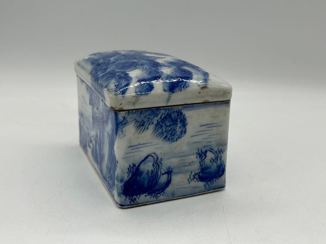 時代　染付山水紋蓋物　送料込み0410