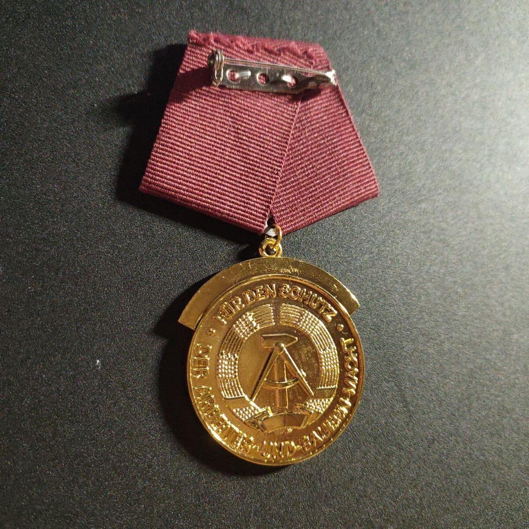 レア 東ドイツ DDR 国家保安省（STASI）功労章／ケース付／勲章 - メルカリ