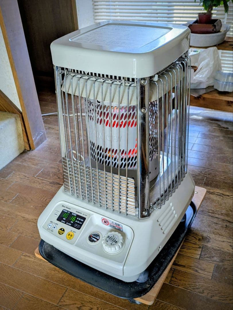 送料無料】ダイニチ ブルーヒーターFM-103F ホワイト (業務・家庭用)