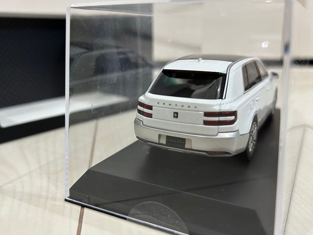超 希少 非売品 特別 限定品 トヨタ センチュリー SUV ホワイト 1/43