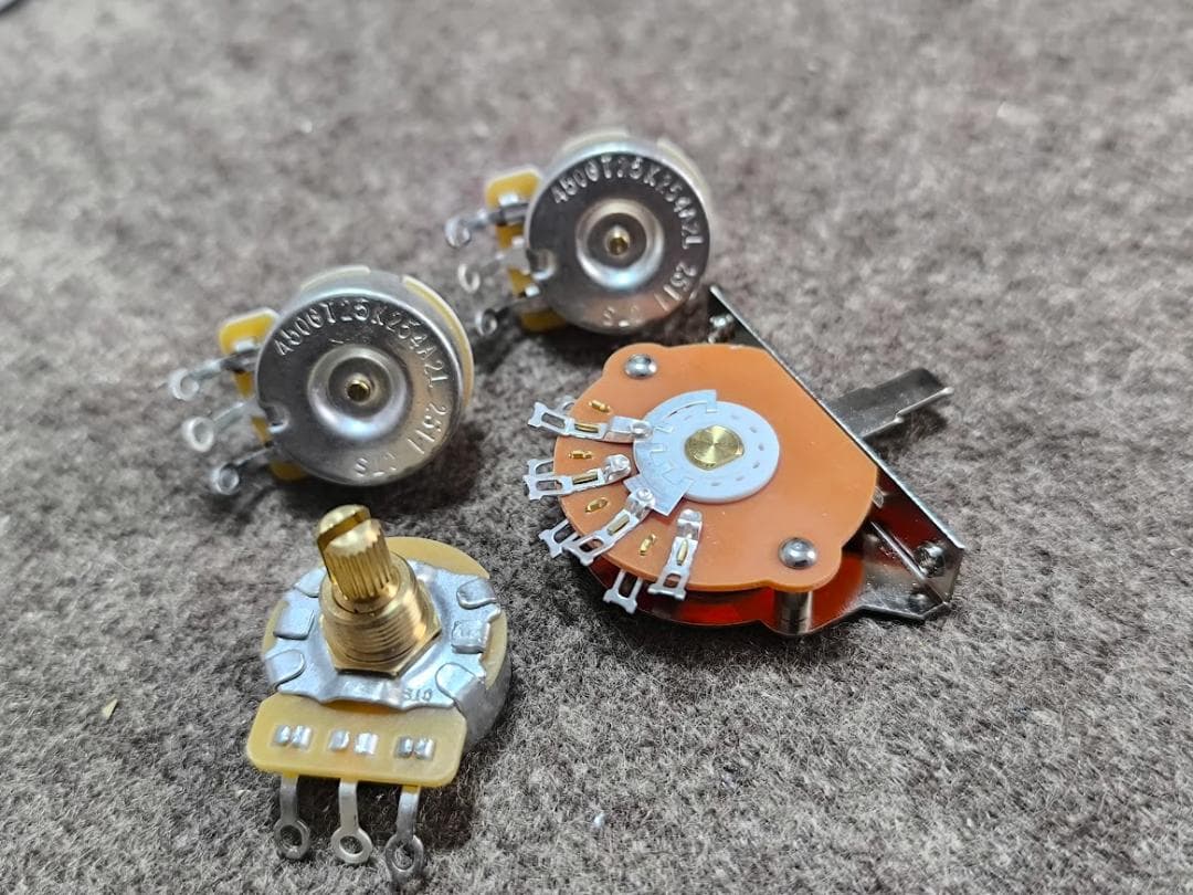 特価AS-9音色ハムバッカーサウンド＆ノーマルＳＳＳ切替えカスタムサーキット