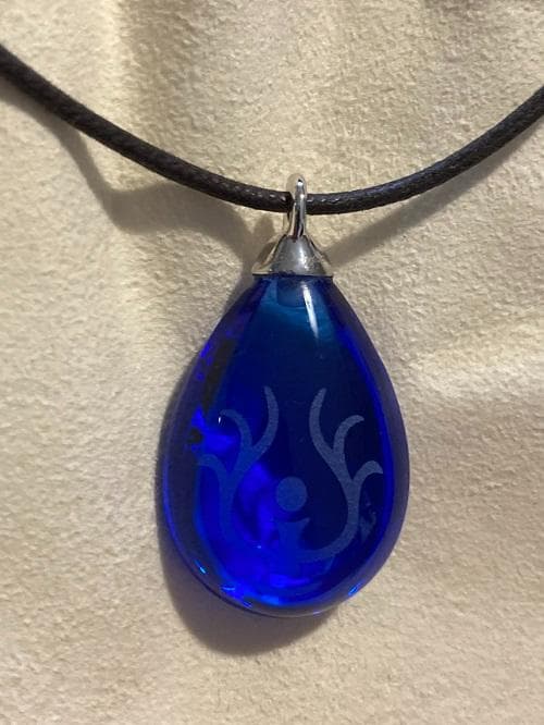 ジブリ美術館 高品質 三鷹の森限定品 飛行石 ペンダント バカラ 天空の城