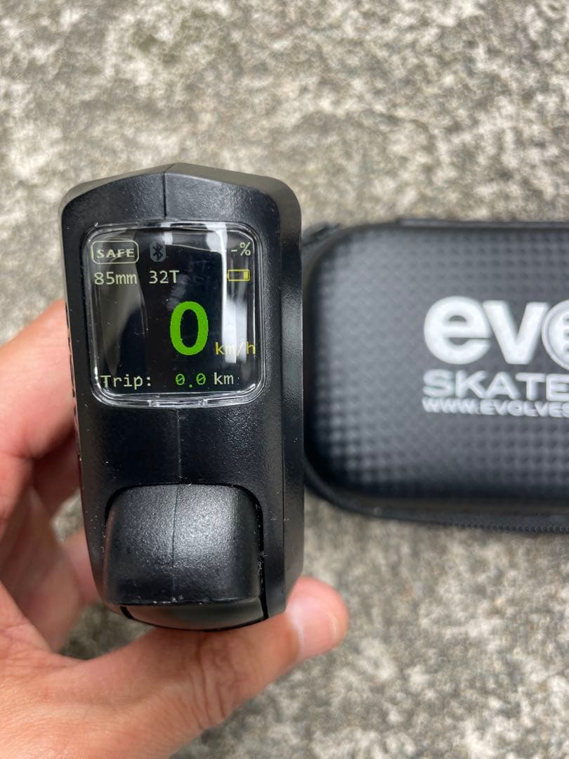 Evolve 電動スケートボード ウッドデッキ