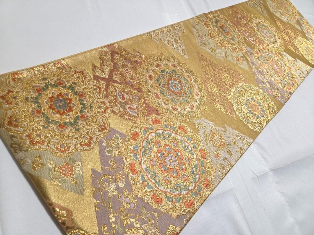 D 正倉院文様 金糸 華文 松皮 唐草唐花 花菱 六通 正絹 フォーマルな