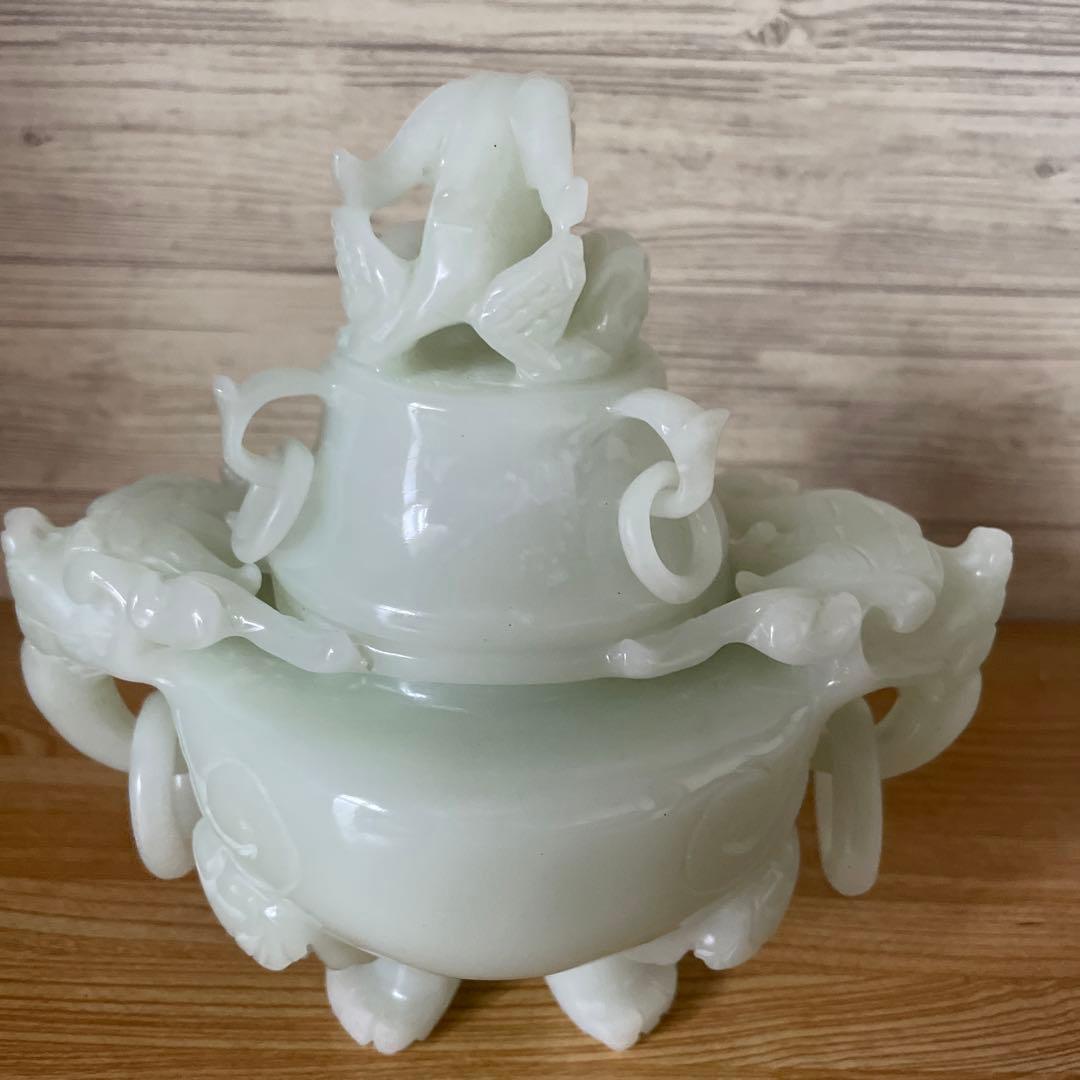 稀少中国特大天然翡翠香炉 和田玉 ？翡翠 ？年代品 重1.2kg美品