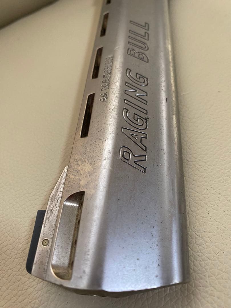 希少品　ジャンク品TAURUS RAGING BULL 44マグナム