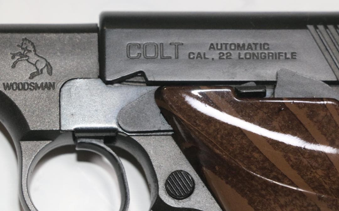 MGC　ＨＷ樹脂製モデルガン コルトウッズマン 短消音器付　 SPG合法品