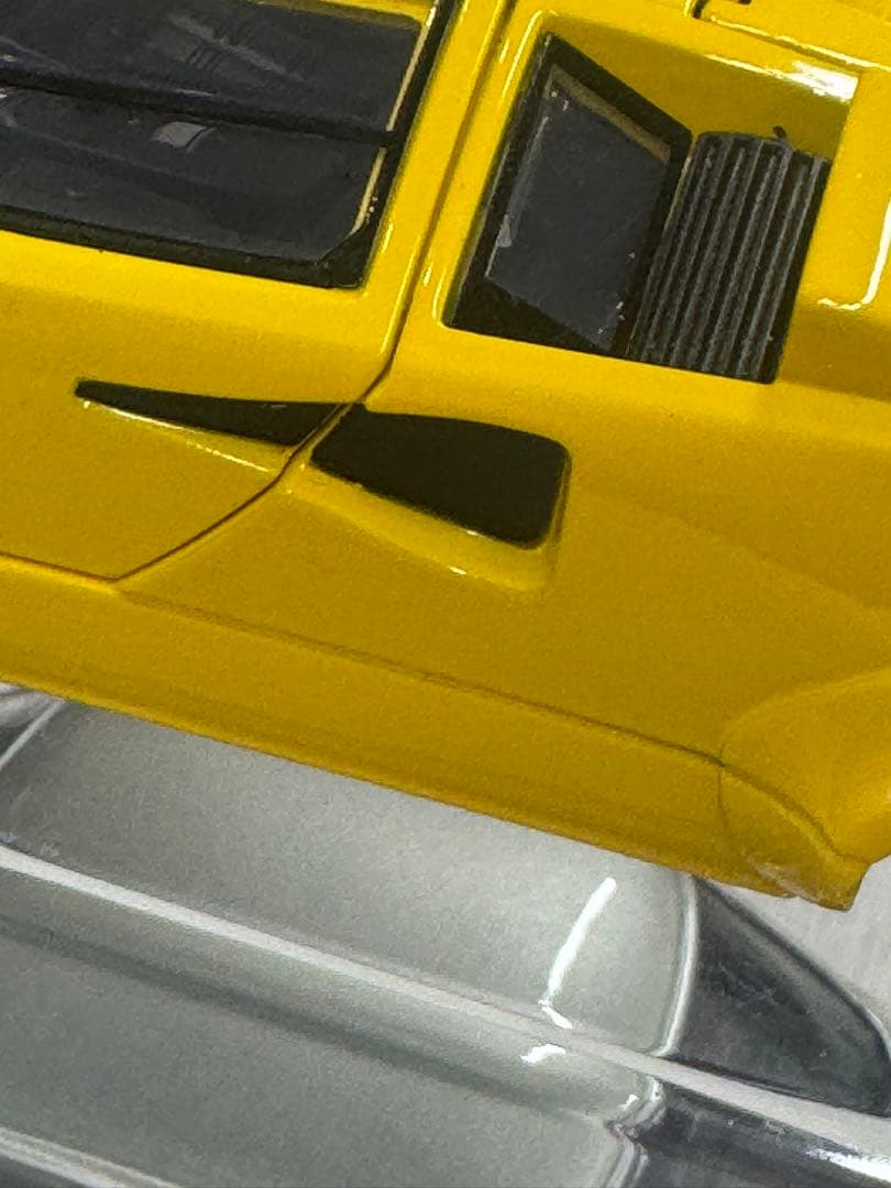 ランボルギーニ イエロー 1/24