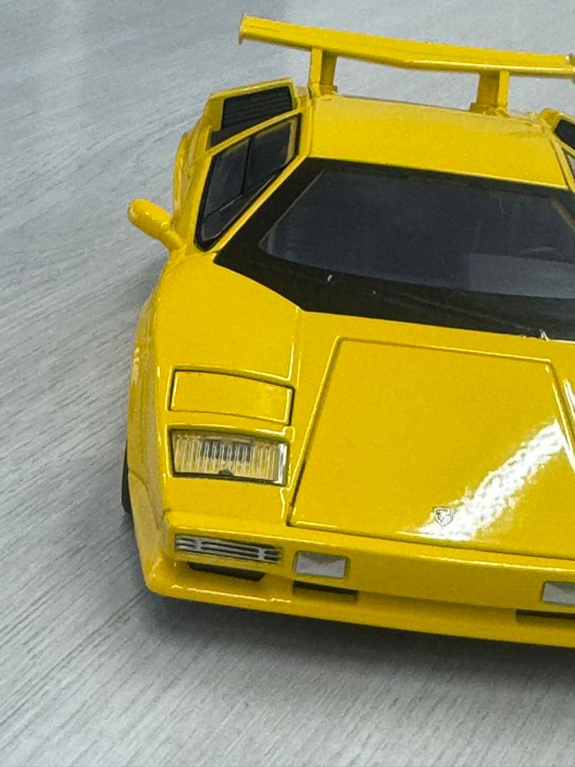 ランボルギーニ イエロー 1/24