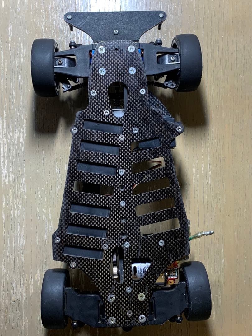 カーボンファイバー AWD ラジコン ヨコモ YR4