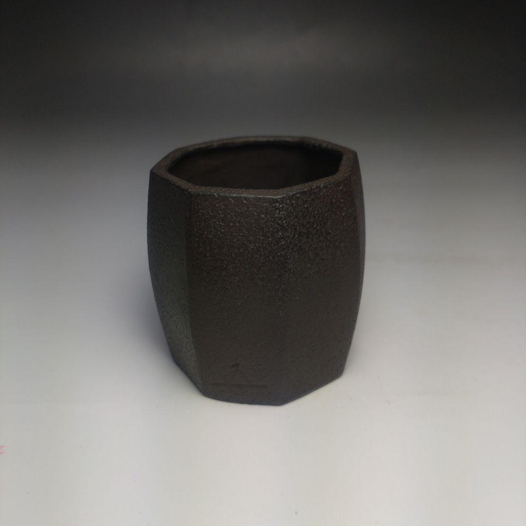 イ123 蓋置『14代 宮崎寒雉』『八角蓋置 鉄製』『不見斎ニ