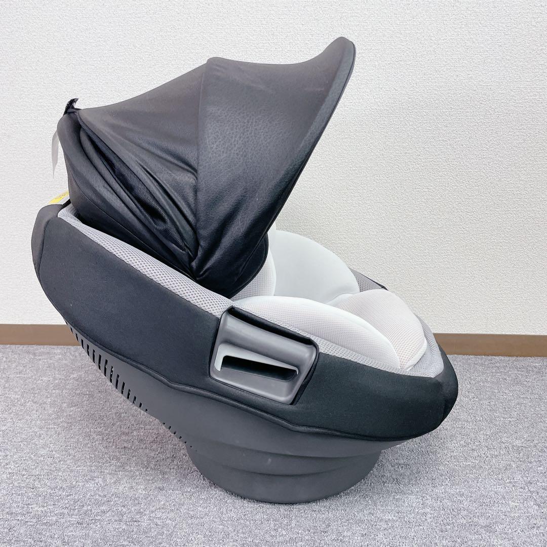 combi theS チャイルドシート レザーブラック