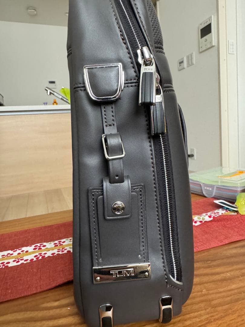 TUMI トゥミ　ビジネスバック