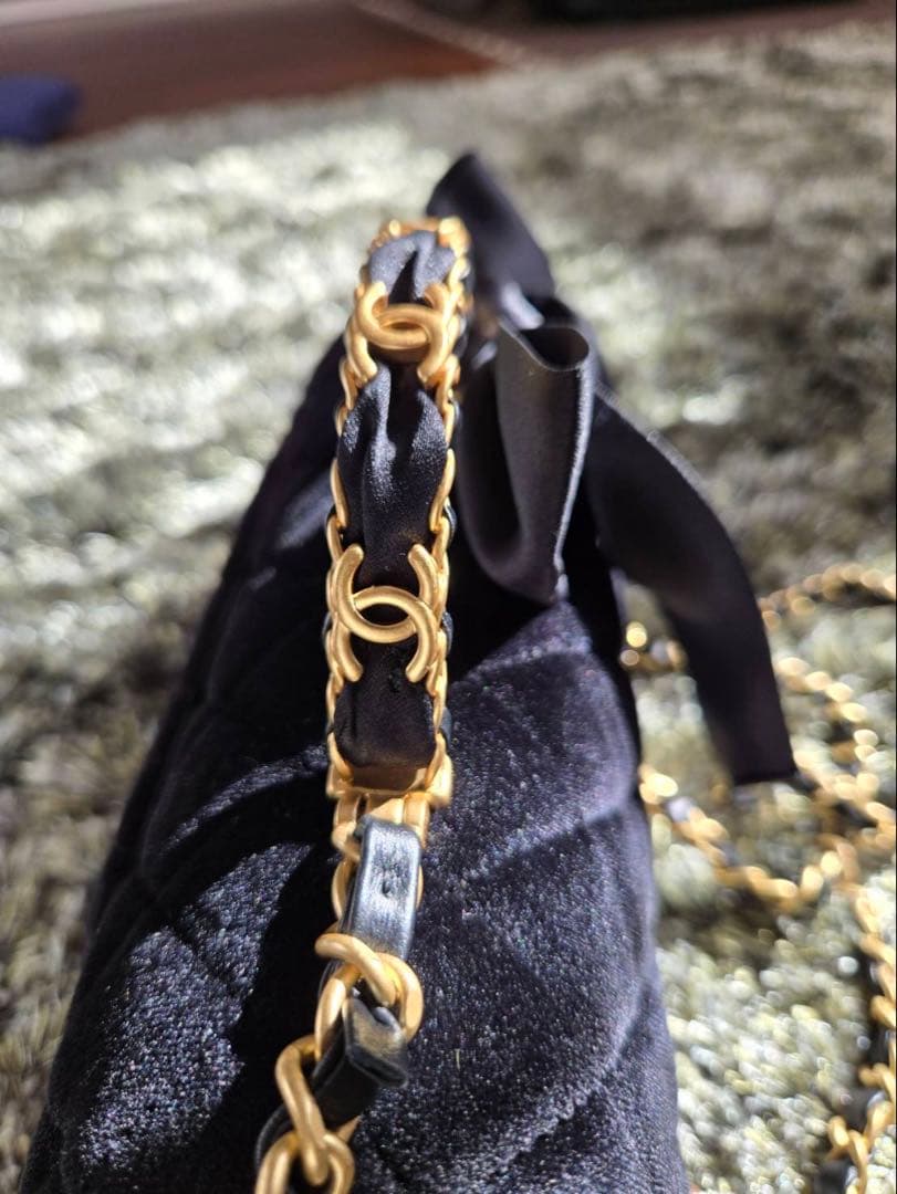 Chanel リボン付き　ベルベット フラップバッグ　ショルダーバッグ