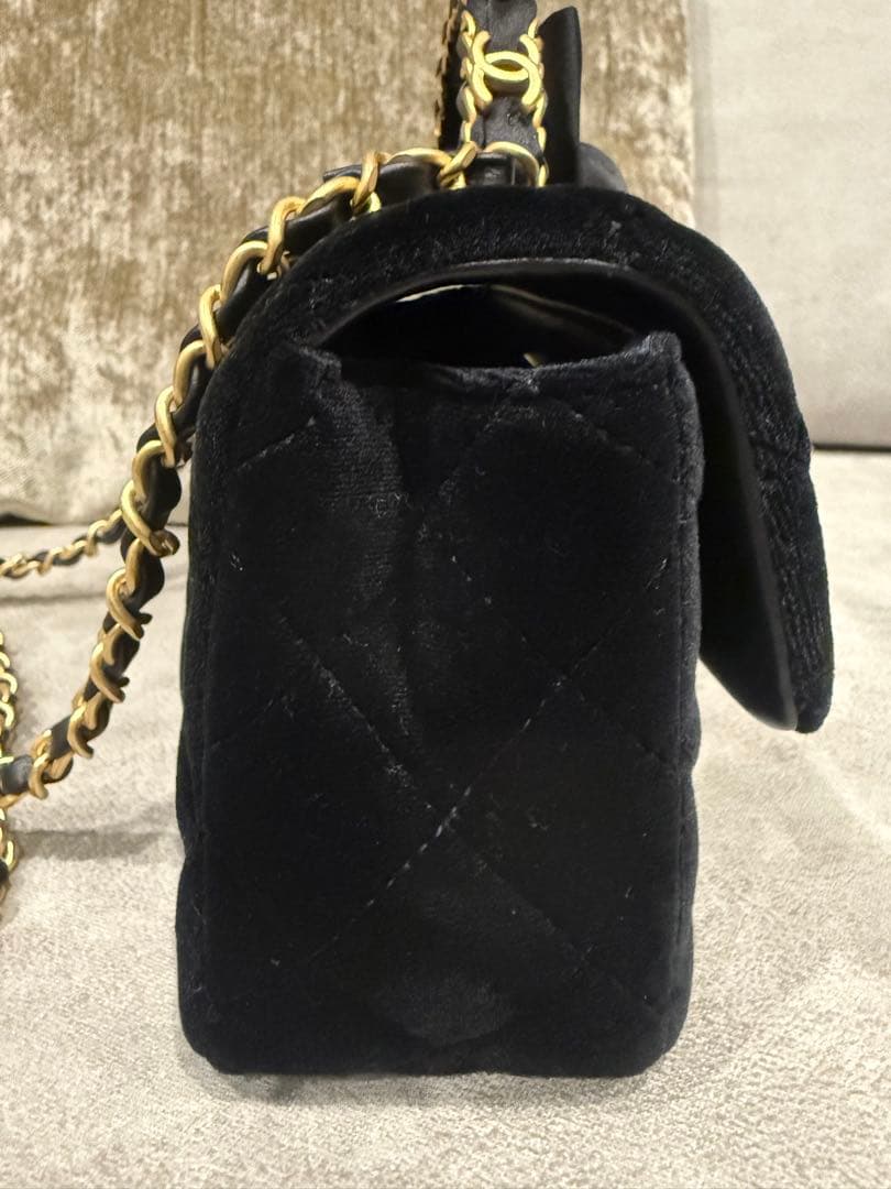 Chanel リボン付き　ベルベット フラップバッグ　ショルダーバッグ