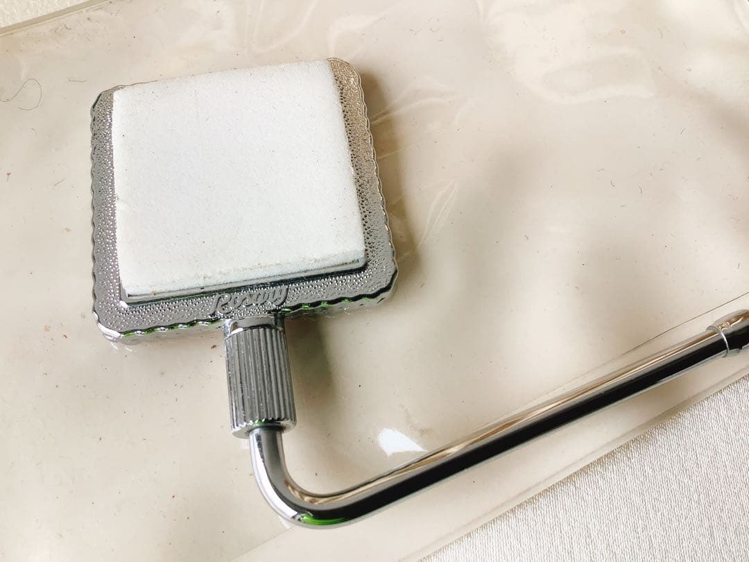 希少【とりゐ】金銀糸箔正絹バッグ　パーティーバッグ　ゴールド　帝国ホテル　着物