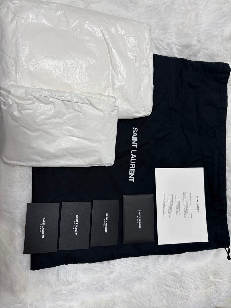 Saint Laurent Paris サンローラン　チェーンバッグ