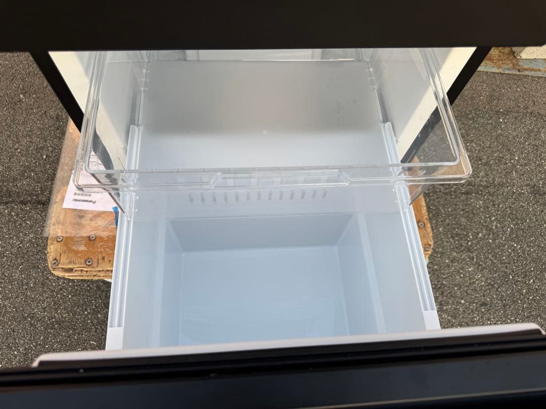 使用1年 2023年製 パナソニック 大容量 2ドア冷蔵庫 180L マット黒