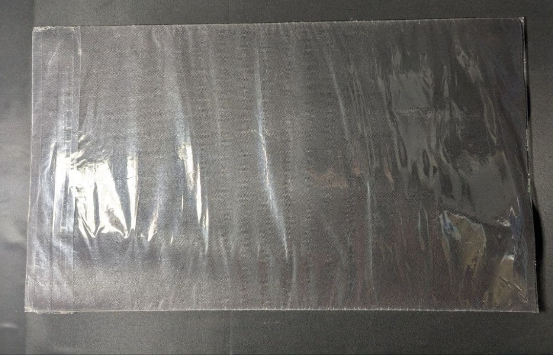 聖痕喰らいし竜 プレイマット 遊戯王 未開封　白の物語　韓国　遊戯王の日