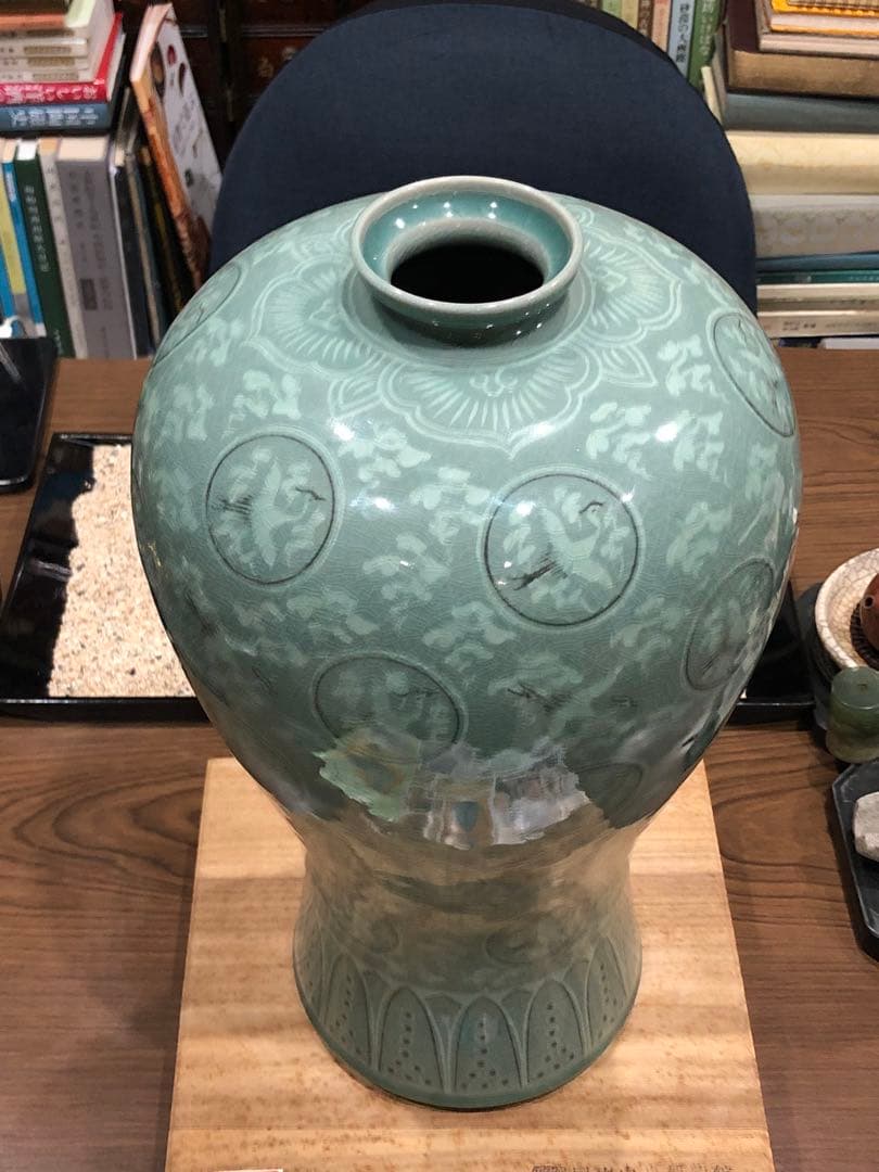 高麗青磁。大花瓶。美品。華道具。名作家海晴窯「鄭正默」作品。國立