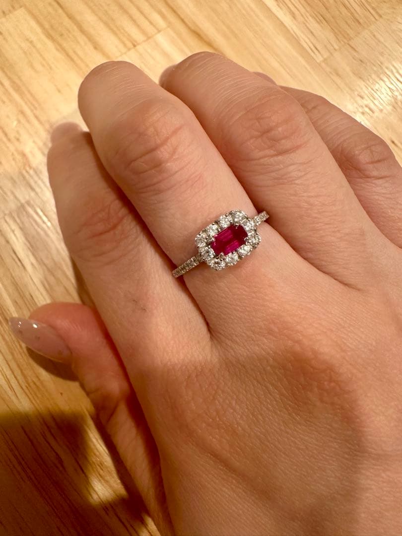 ルビー ダイヤモンド取り巻きリング プラチナ