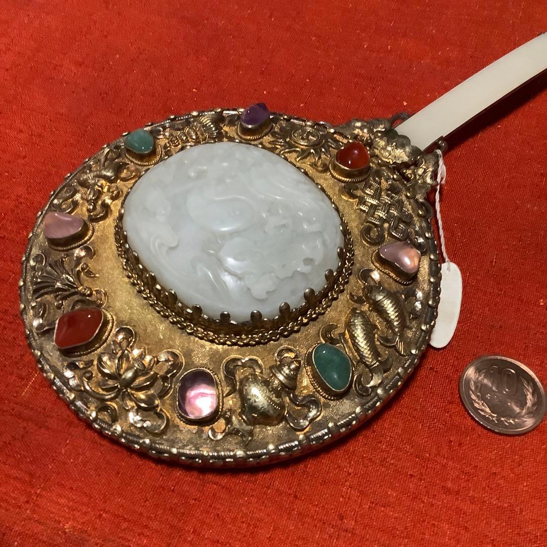 中国工芸品　翡翠彫刻の装飾手鏡(シルバー刻印)