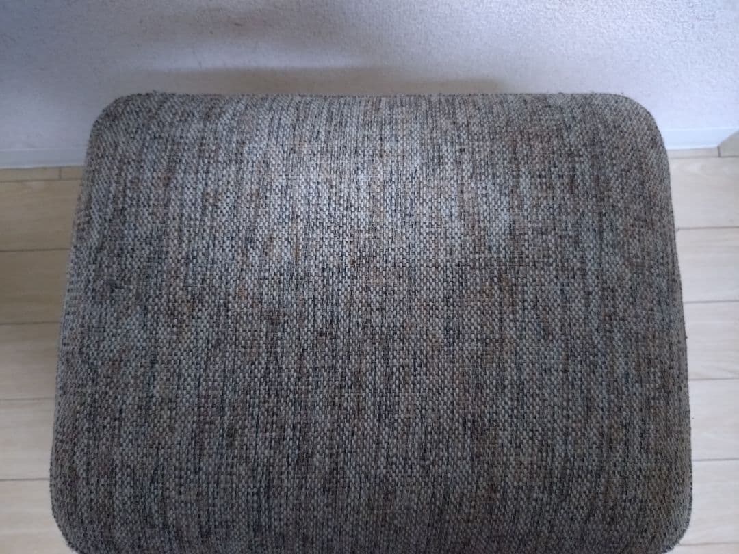 unico ウニコ　HESTA ヘスタ　オットマン