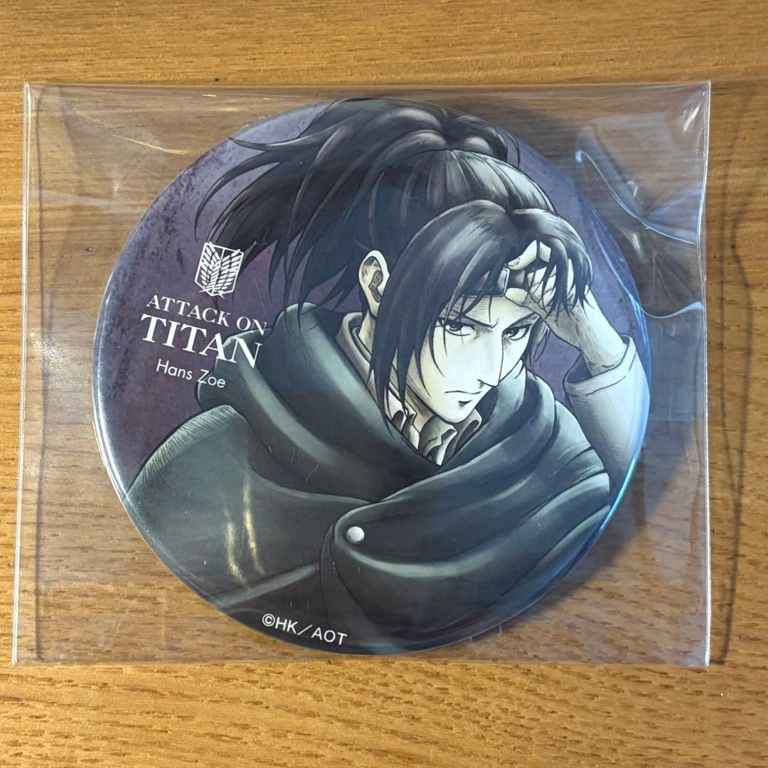 進撃の巨人　WIT STUDIO 缶バッジ　描き下ろし　ビッグ缶バッジ　ハンジ