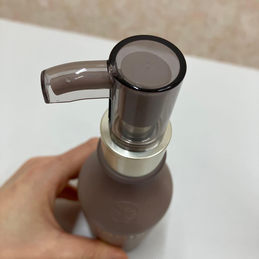 イグニス モイスチュアライジング エフフォーリア ミルク 200ml - メルカリ