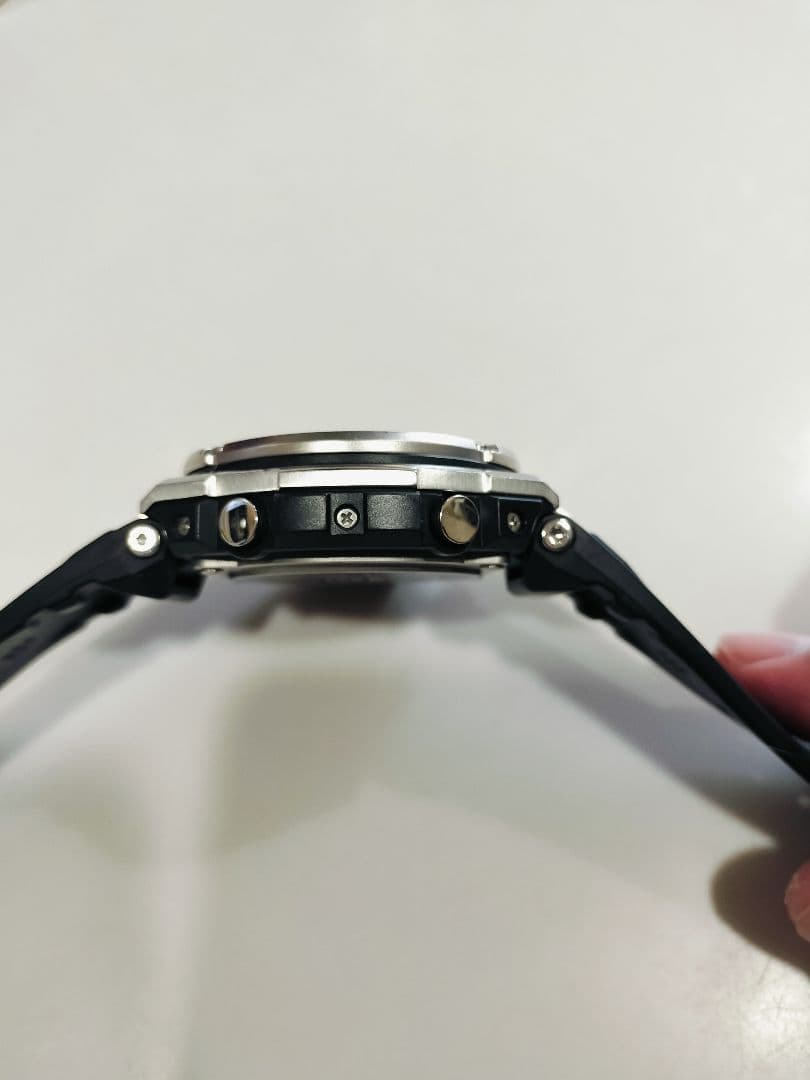 CASIO G-SHOCK GST-W130C -1AJF 　中古