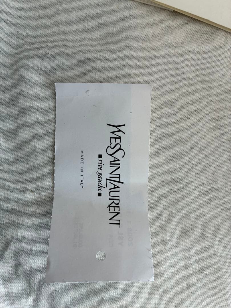 イヴ・サンローラン　ミューズ　ハンドバッグ　パテントレザー　黒