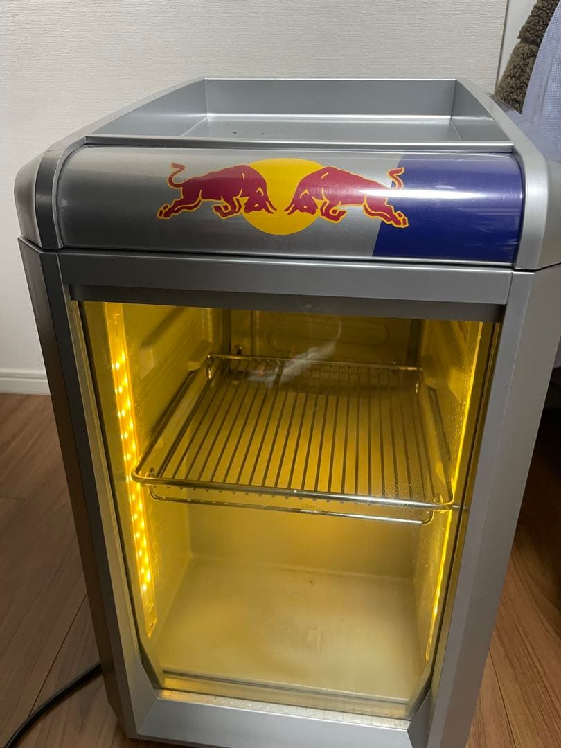 Red Bull 冷蔵庫 コンパクト ガラス扉 非売品 説明書付 - メルカリ