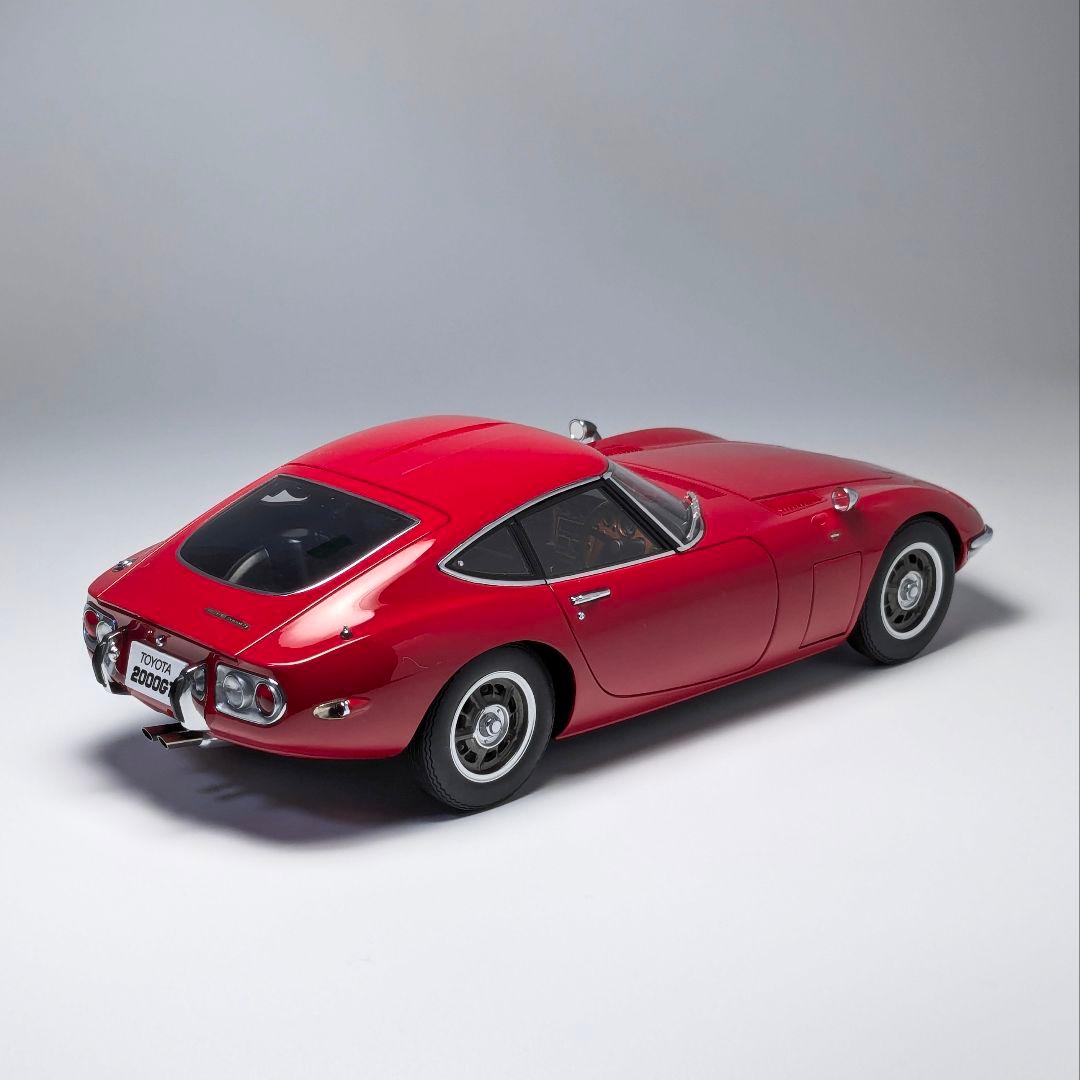 オートアート 1/18 トヨタ2000GT レッド