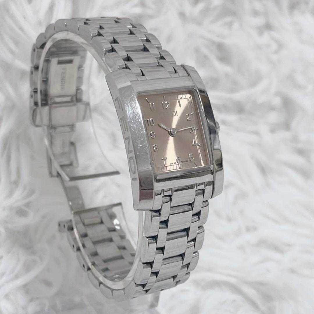 FENDI フェンディ 腕時計 ピンク文字盤 クラシコ スクエア シルバー