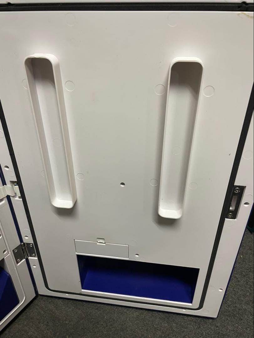 マサオコーポレーション　ミニ自動販売機型保冷庫　MSO-016