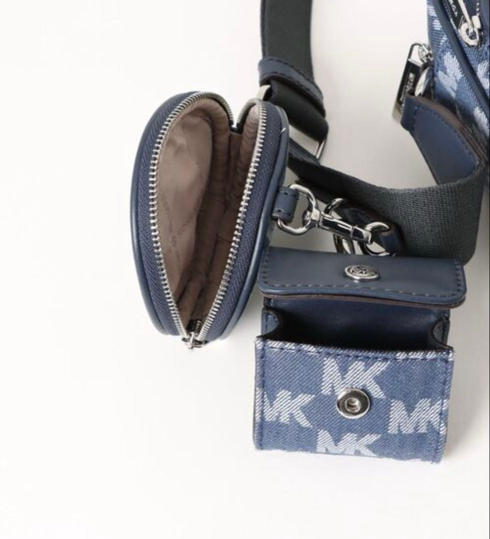 マイケルコース クロスボディウィズ テックアタッチミディアムMKシグネチャー新品