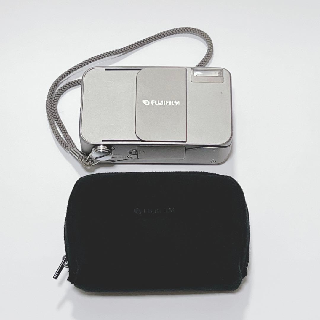 ジャンク】FUJIFILM CARDIA mini TIARA フィルムカメラ