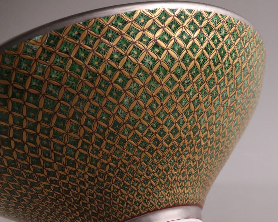 有田焼 龍右衛門 染錦金地紋 深鉢 幅40cm 小紋づくし 大鉢