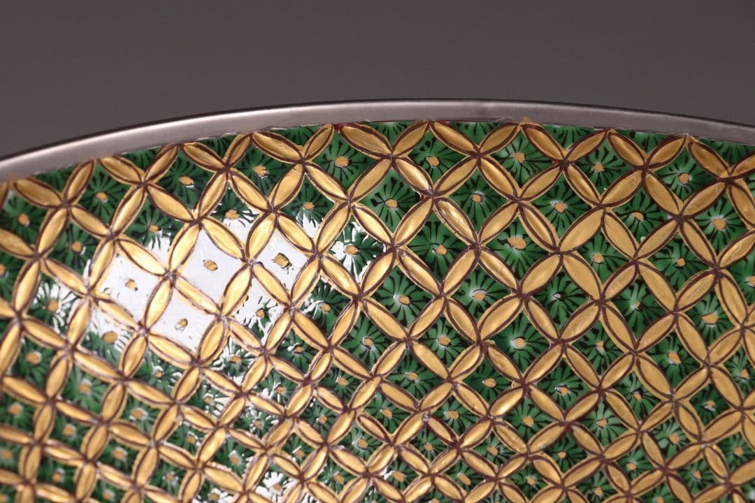 有田焼 龍右衛門 染錦金地紋 深鉢 幅40cm 小紋づくし 大鉢