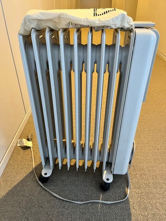 DeLonghi H290912EC デロンギ オイルヒーター ハンガホルダー付 - メルカリ