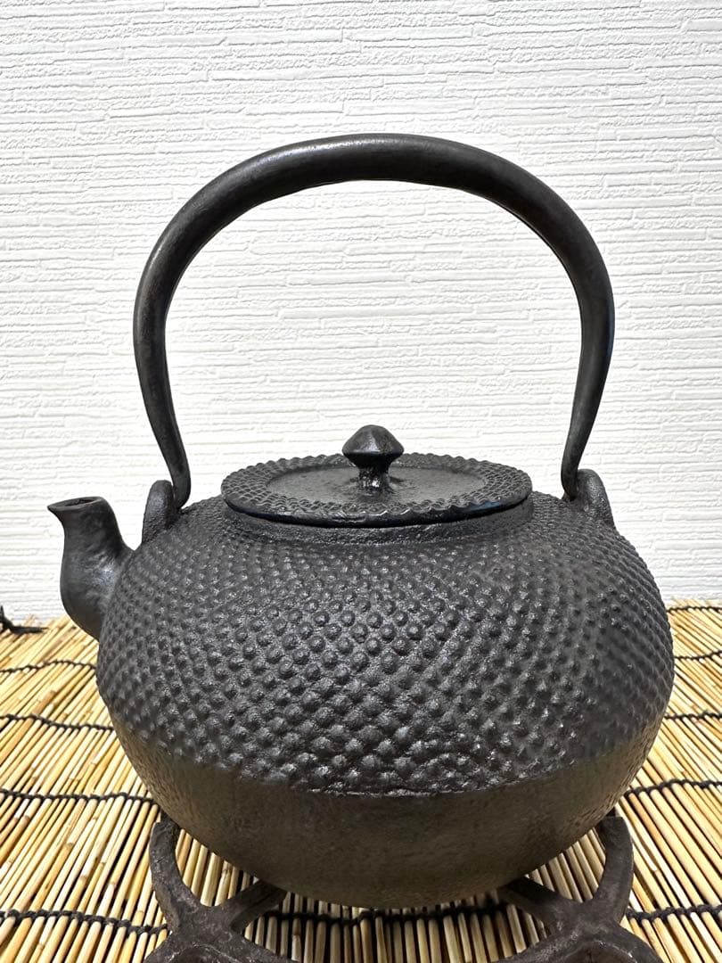 未使用品コンディション 南部釜師造 天明形12型アラレ 鉄瓶 南部鉄瓶