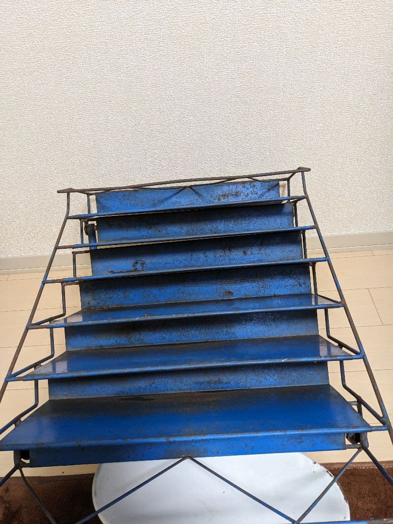 昭和レトロ ブックスタンド ブルー 昔、病院や床屋、喫茶店にありました